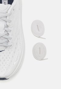 HOKA CLIFTON 9 - Sneakers basse - cosmic grey/white