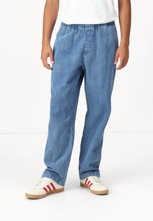 EASY UNISEX - Brīvi džinsi - light indigo