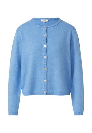 Cardigan tricoté bleu clair avec encolure ronde, manches longues, et fermeture à boutons devant avec huit boutons blancs.