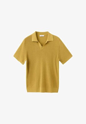 Poloshirt met korte mouwen in mosterdgeel, gemaakt van gestructureerde stof met een V-hals en brede kraag, met een losse pasvorm en zonder zichtbare patronen.