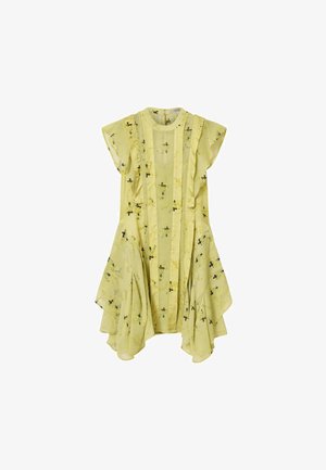 Gele jurk van lichte stof, met wijd uitlopende mouwen, ruches aan de voorkant en verspreide bloemige en abstracte patronen.