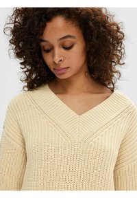 Selected Femme V AUSSCHNITT - Maglione - birch