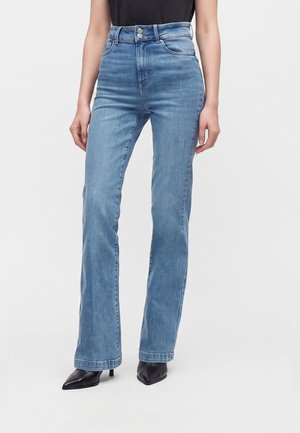 Vero Moda Tall, VMTANNA  - Дънки с широк крачол - light blue denim