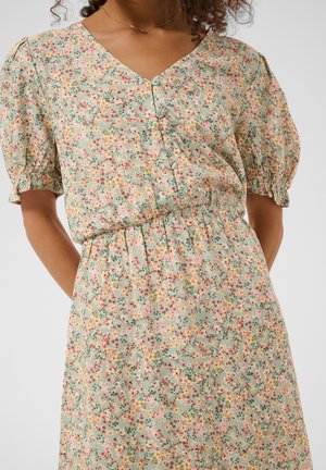 Cream, CRTIAH LINAA SHORT DRESS - Jurk - green flower print