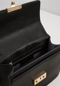 Seidenfelt ROROS - Borsa a tracolla - black/ gold-coloured