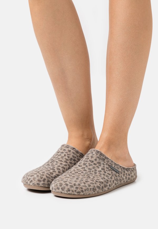 CILLA - Slippers - beige