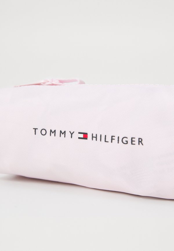 ESSENTIAL PENCIL CASE UNISEX – Federmäppchen