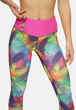 3/4 CAPRI MIT HANDYTASCHE - Leggings - brazil