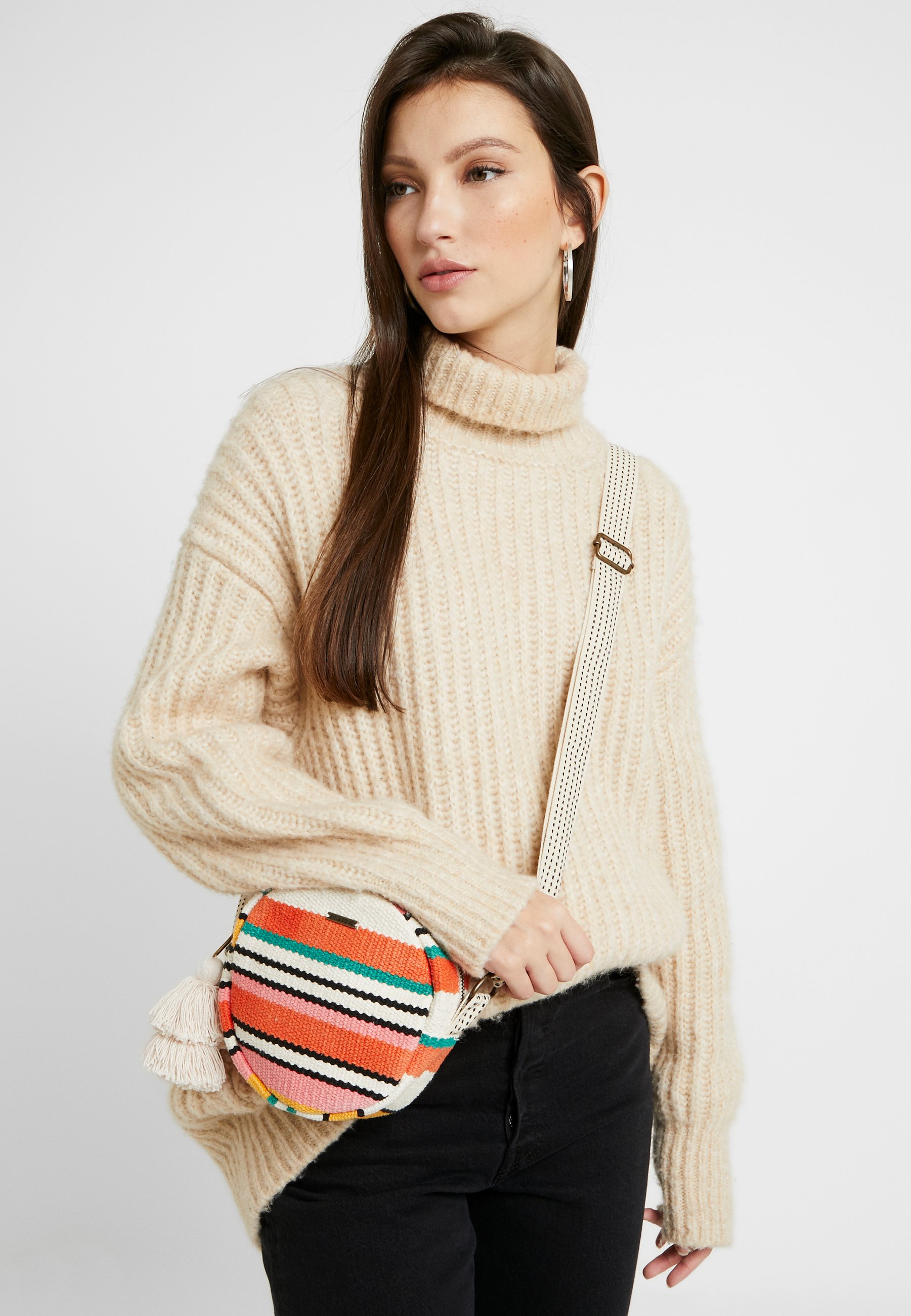 Billabong OVER THE MOON Skulderveske pink Zalando.no Billabong OVER THE MOON Skulderveske pink Zalando.no