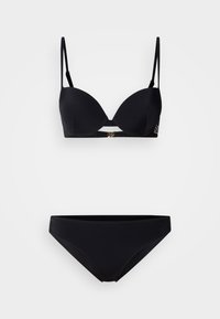 Δεν επιλέχθηκε, black beauty