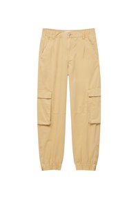 Pantalon cargo beige avec poignets élastiques, poches cargo latérales à rabats, poches avant, passants pour ceinture et fermeture par bouton à la taille.