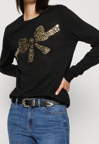 ONLY Tall Strickpullover - black