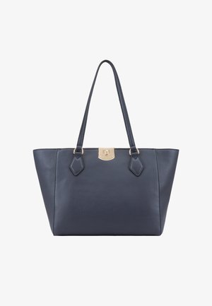 Grand sac fourre-tout en cuir bleu marine avec une texture lisse, deux poignées et un fermoir en métal doré. Présente un design structuré et des côtés angulaires.