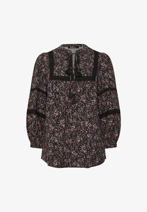 Blusa negra con estampado floral rosa, que presenta mangas largas, detalles de encaje, un escote redondeado y un cierre en la parte delantera con lazos y borlas.