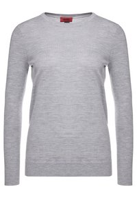 Vaaleanharmaa pitkähihaisen neuleen, joka on valmistettu ribbikankaasta. Tässä neuleessa on pyöreä kaula-aukko ja suora leikkaus. Suunniteltu istuvaa siluettia varten.