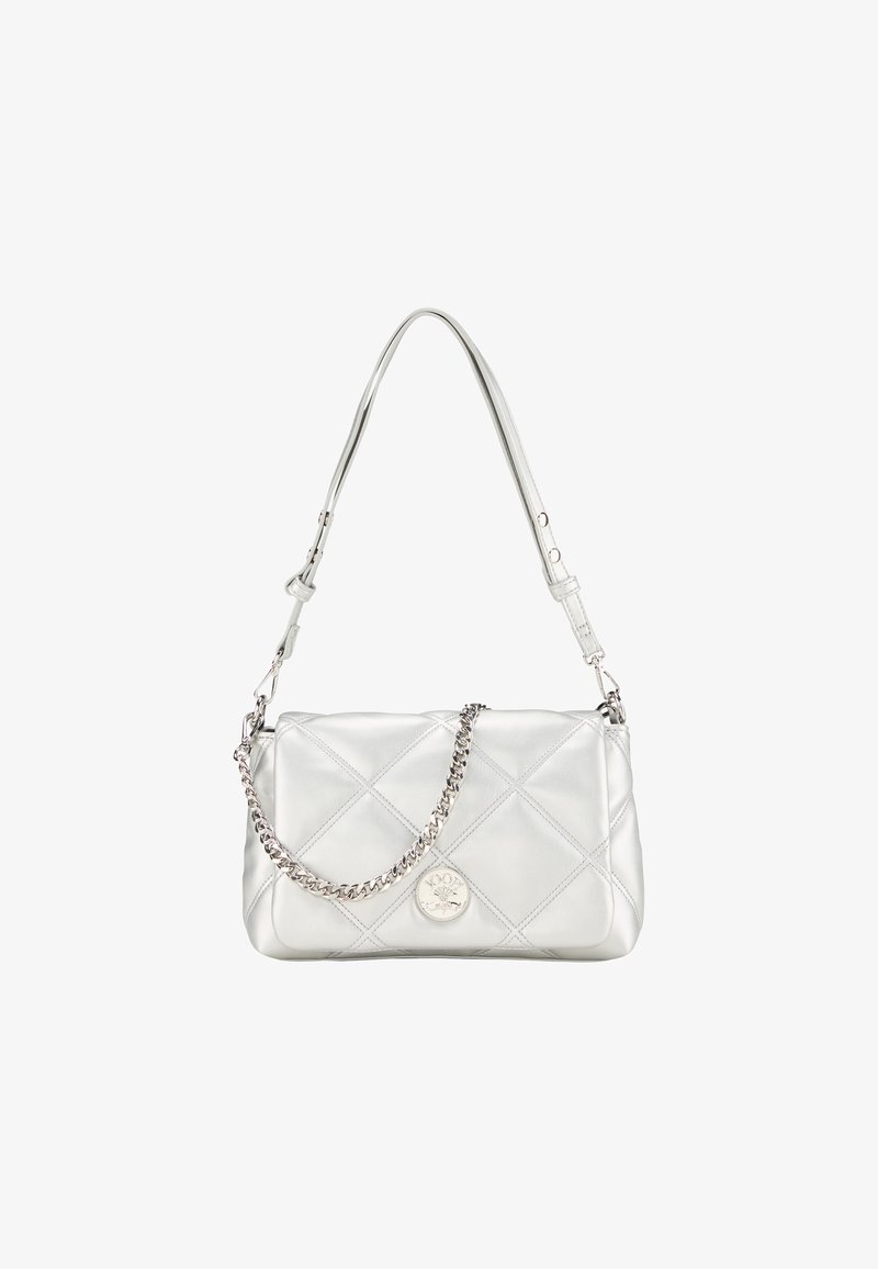 Borsa a tracolla argento imbottita realizzata in materiale sintetico, caratterizzata da una tracolla in catena argentata e un logo rotondo sulla parte anteriore.