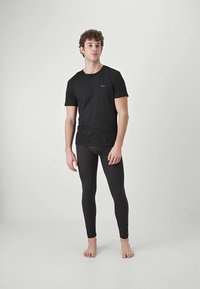 Pier One Base layer - black