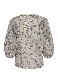 Blusa grigia con stampa leopardata in nero e crema, con maniche a sbuffo e scollatura tonda. Tessuto morbido con una texture liscia.