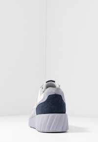 Tamaris Pure Relax LACE-UP - Sneakersy niskie