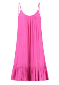 Robe sans manches rose vif avec fines bretelles réglables, encolure froncée et ourlet à volants.