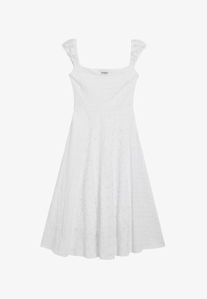 Vestido midi blanco con escote cuadrado, delicadas tirantes acampanados, tela texturizada y detalles de ojal en todo el vestido. Silueta acampanada en A.