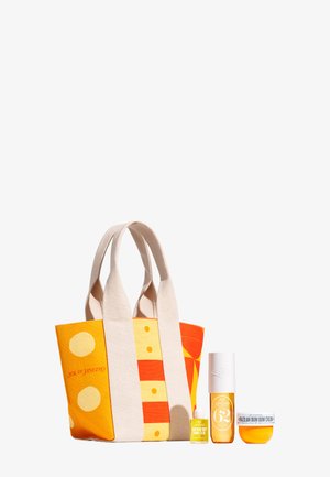 Sol de Janeiro THE SOL TOTE & BODY ESSENTIALS - Kit skincare - -