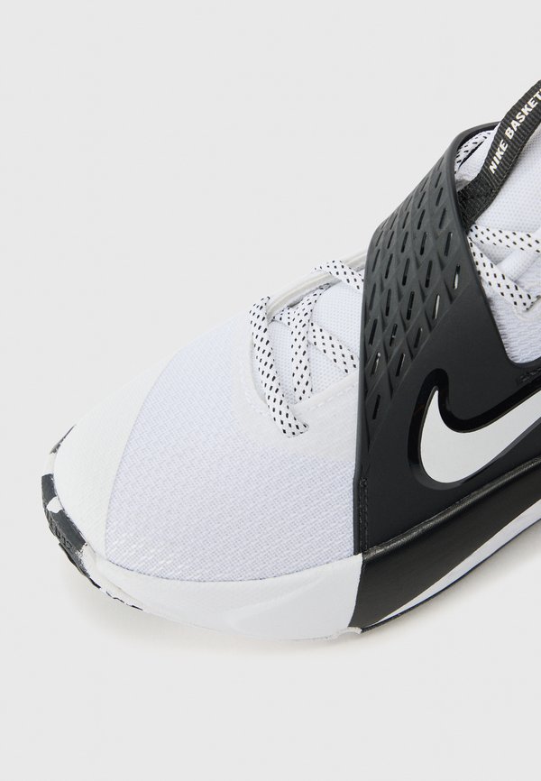 TEAM HUSTLE UNISEX – Basketballschuh