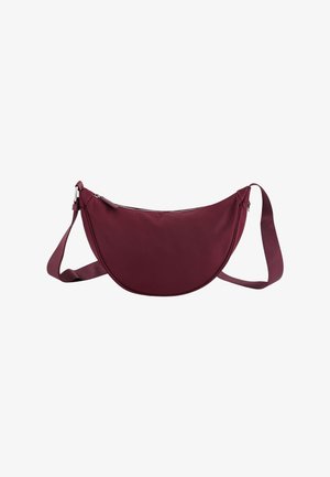 Burgunderfarbene Nylon-Crossbody-Tasche mit geschwungener Form, Reißverschluss und verstellbarem Tragegurt. Glatte Textur ohne sichtbare Muster oder Akzente.