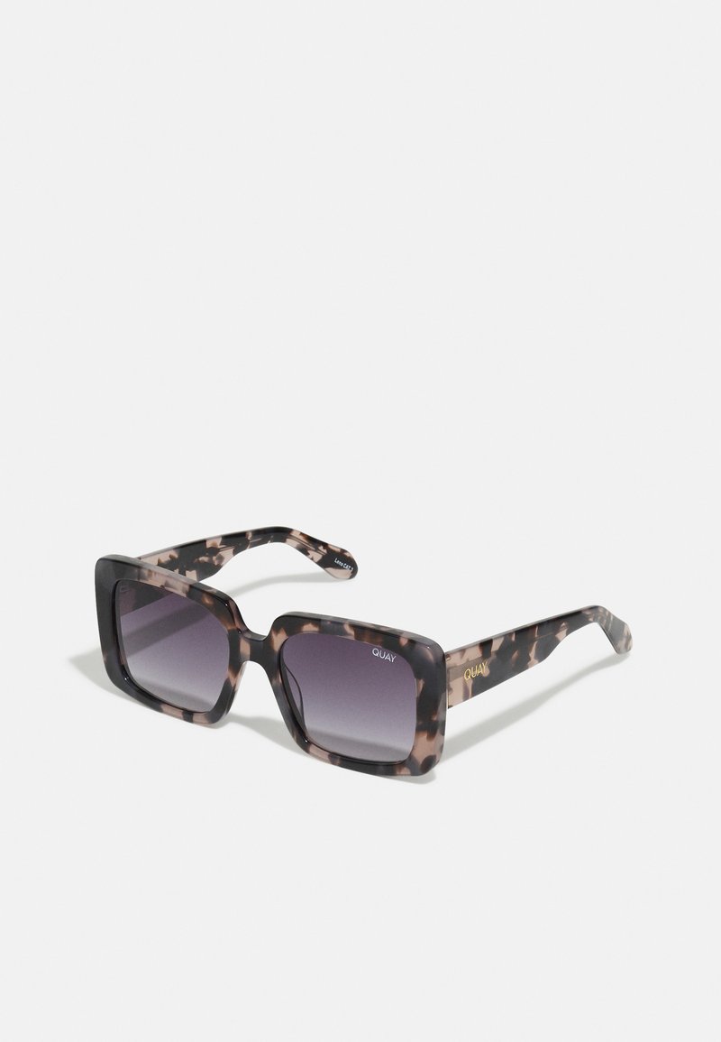 QUAY AUSTRALIA TOTAL VIBE Sunglasses milky tortoise/smoke/black