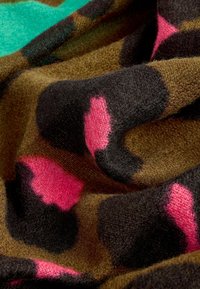 Next REGULAR FIT - Huivi - green pink animal print
