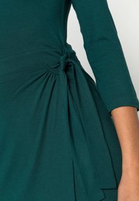 Anna Field Vestido de malha - dark green