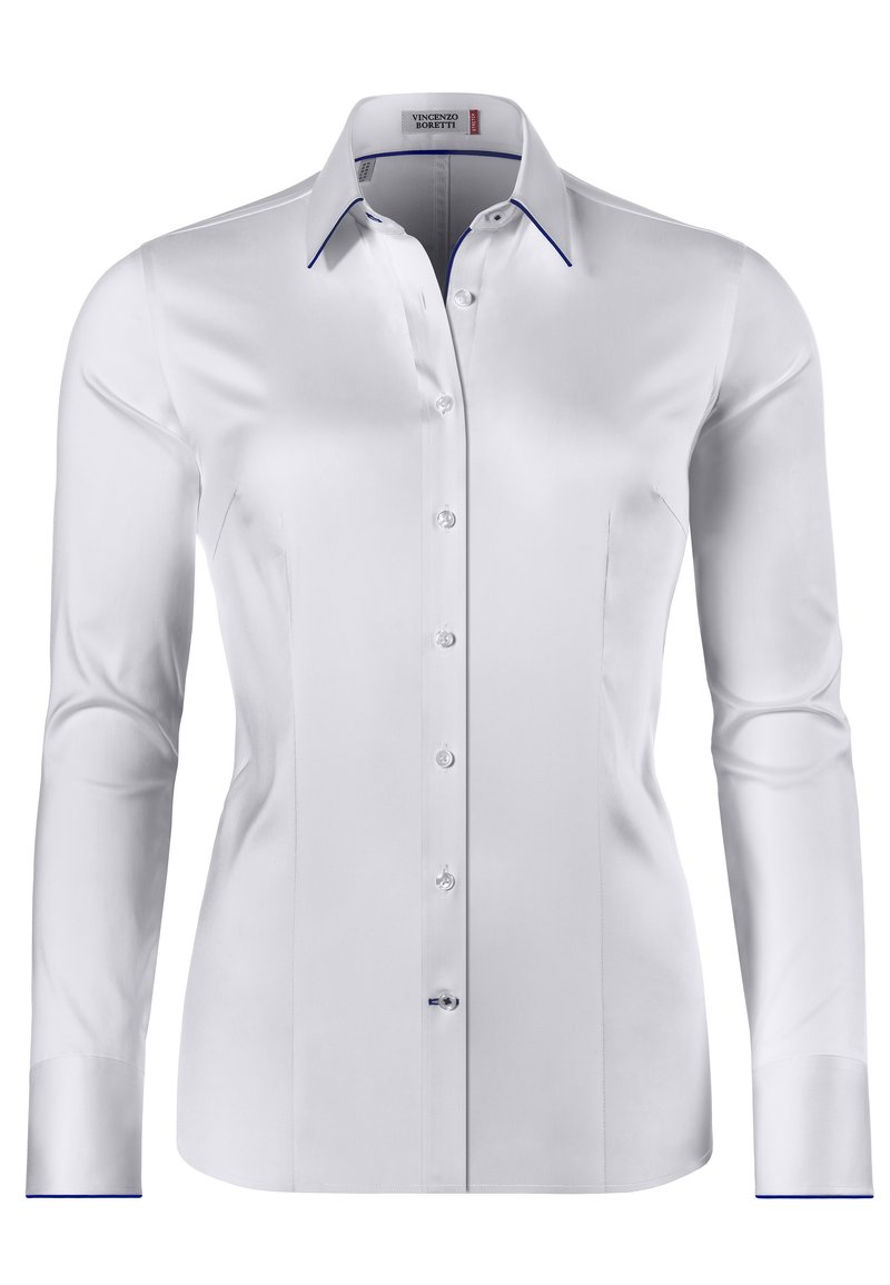 Chemise blanche à manches longues, en tissu lisse, avec des détails bleus contrastants au niveau du col et des poignets, et des boutons transparents. Coupez ajusté.