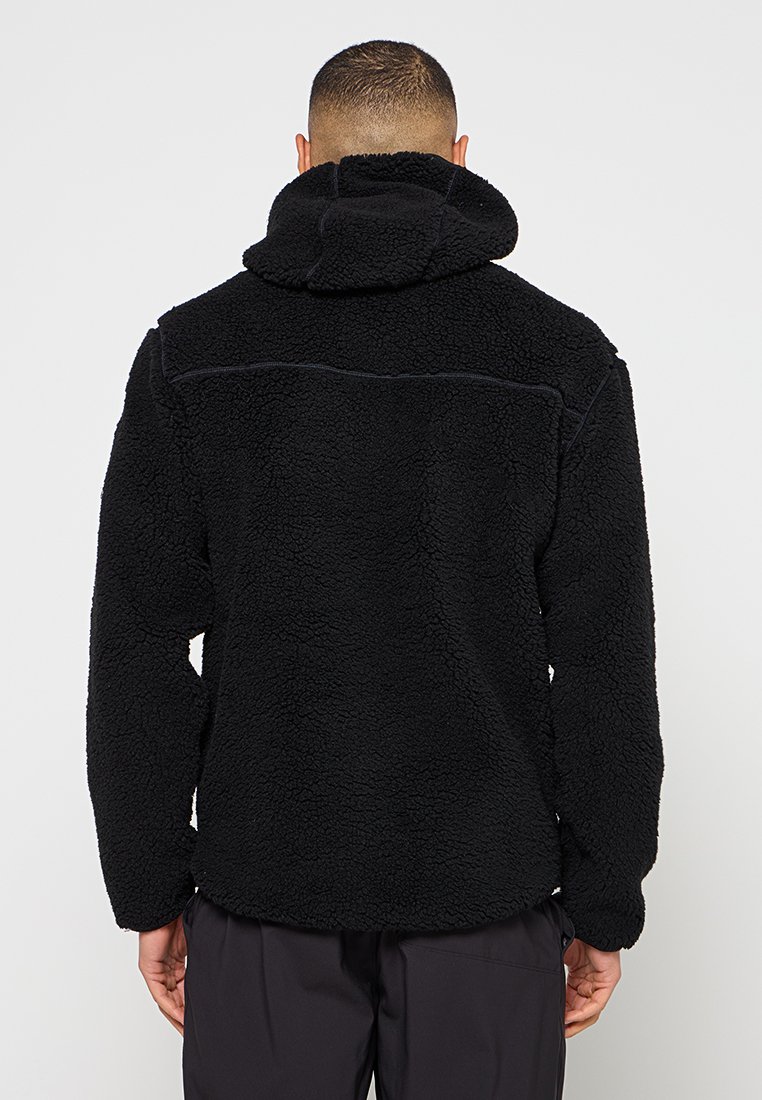 Kapuzenpullover
