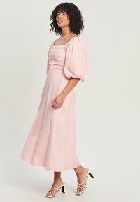 TUSSAH ROSANNA  - Vestito casual - pale pink
