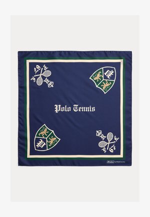 Marineblaues quadratisches Tuch mit grünen und weißen Rändern, gekreuzten Tennisschlägern, heraldischen Schilden und dem Text "Polo Tennis" in der Mitte.