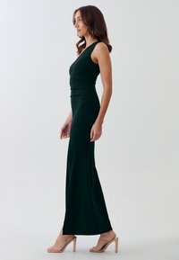 TUSSAH DALIA - Maxi šaty - emerald