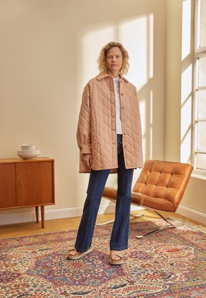 Manteau court - almond cream