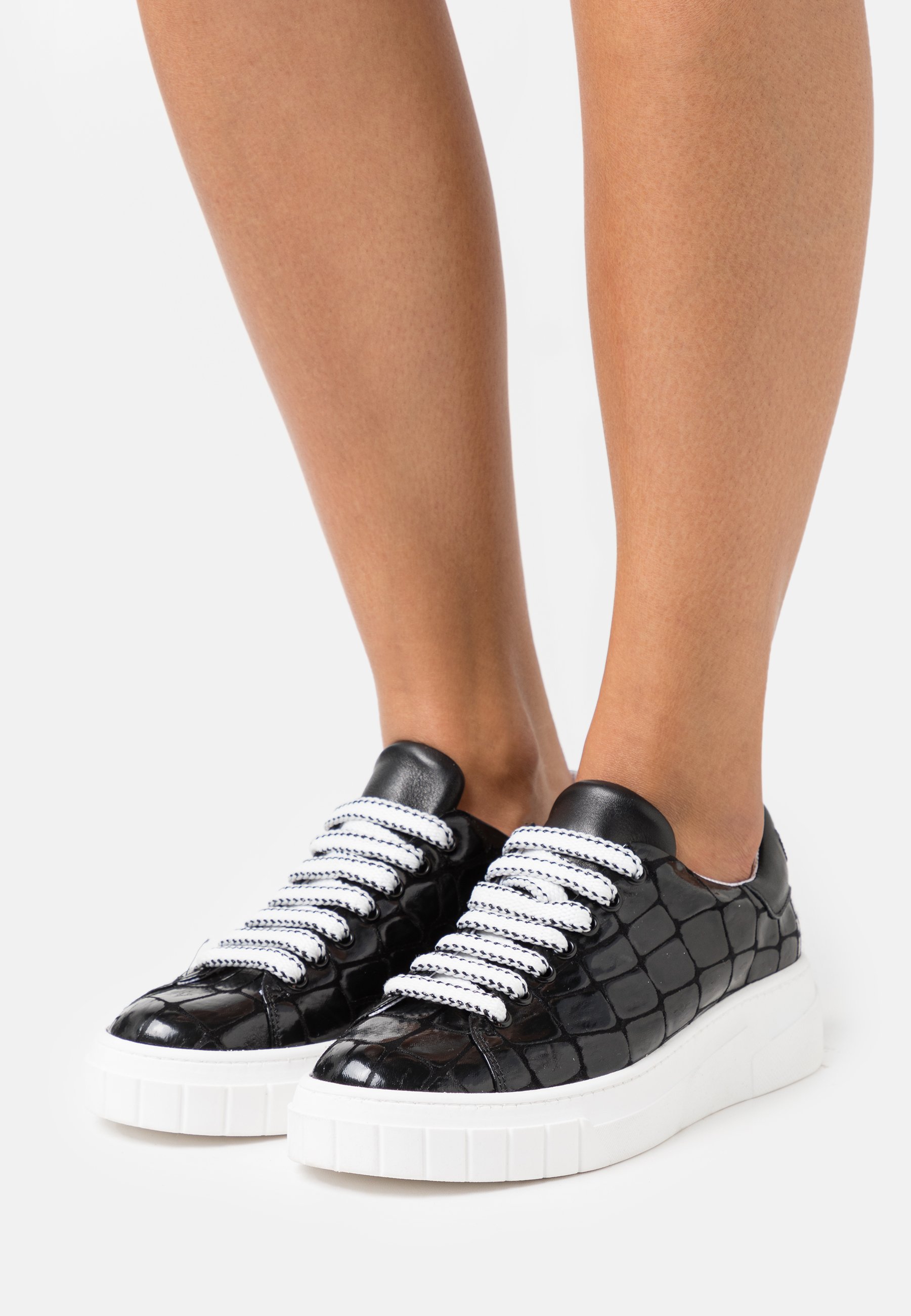 Tosca Blu AMBRA - Sneakers basse - nero - Zalando.it
