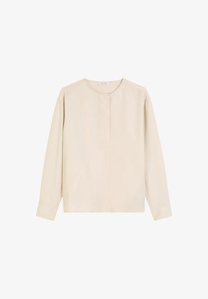 Beige langemouw shirt van gladde stof, met een ronde hals, subtiele voorknopsluiting en rechte zoom.