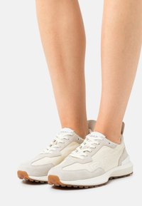 GANT ABRILAKE - Trainers - light beige/cream