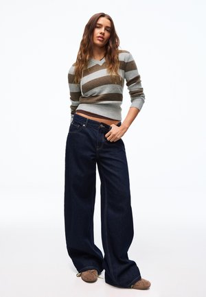 Bershka HOODED  - Mikina s kapucňou - grey