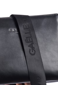 GAeLLE Borsa a tracolla - black