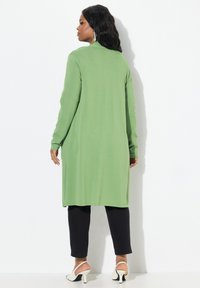 Ulla Popken Strickjacke - pea green