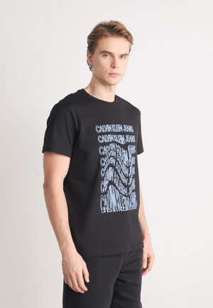 Calvin Klein Jeans INSTITUTIONAL WARP TEE - Camiseta estampada - black