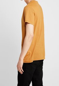 Timberland Camiseta estampada - camel