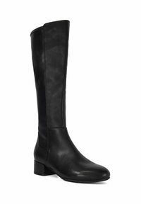 Black knee-high boot made of smooth leather with a rounded toe and low block heel. Features a side panel for a fitted silhouette.