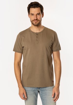 - T-shirt basic