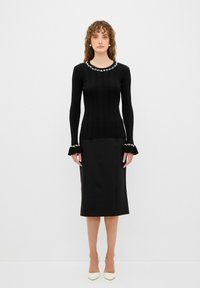 adL WITH PEARLS - Stickad tröja - black