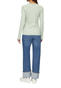 QS Langarmshirt - salbeigrün