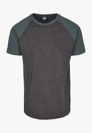 T-Shirt mit kurzen Ärmeln, dunkelgrauem Körper und türkisen Raglanärmeln. Hergestellt aus weichem Stoff mit Rundhalsausschnitt und geradem Schnitt.
